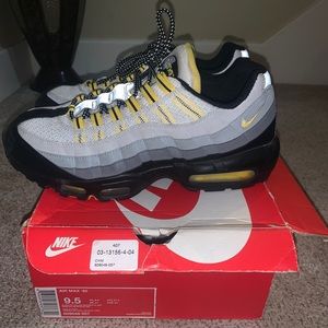 Nike Air Max 95 Size 9.5